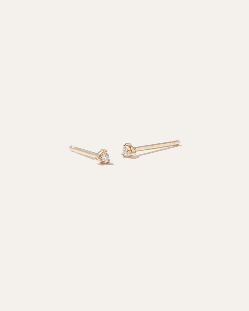 14K Gold Classic Diamond Studs 0.04 Carat